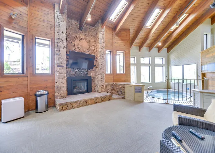 Ski-In/Ski-Out Seven Springs Mtn Condo W/ Shuttle!